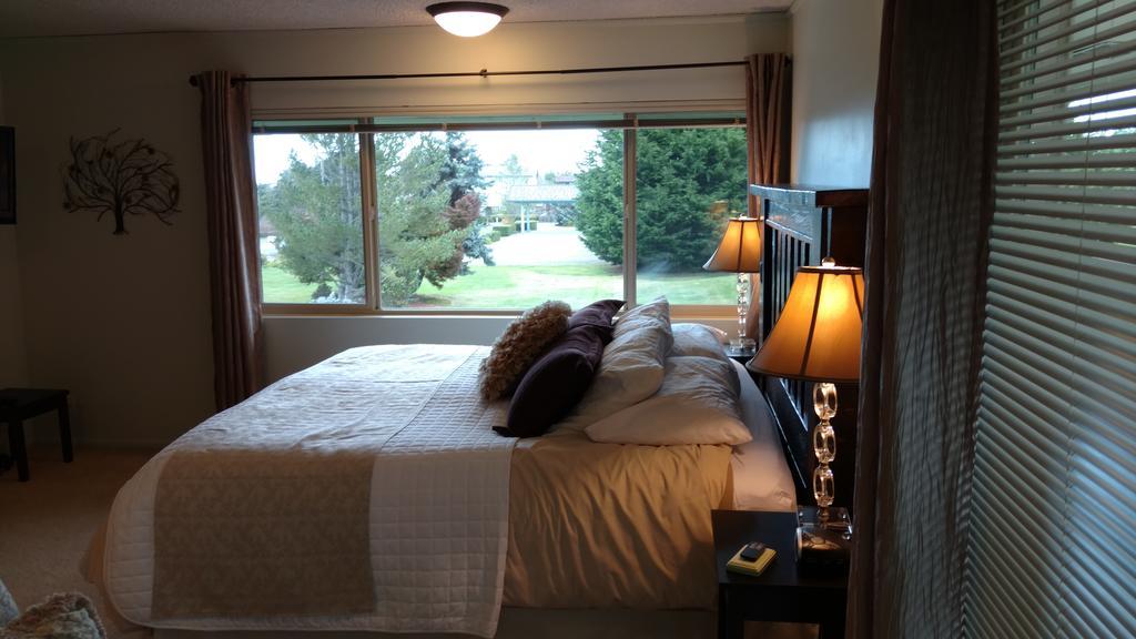 Greenhouse Inn By The Bay Sequim Exteriör bild